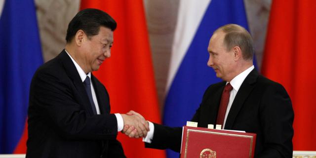 Russia & China Ditch US Dollar for Bilateral Trade, Sparking Global Shift [Video]