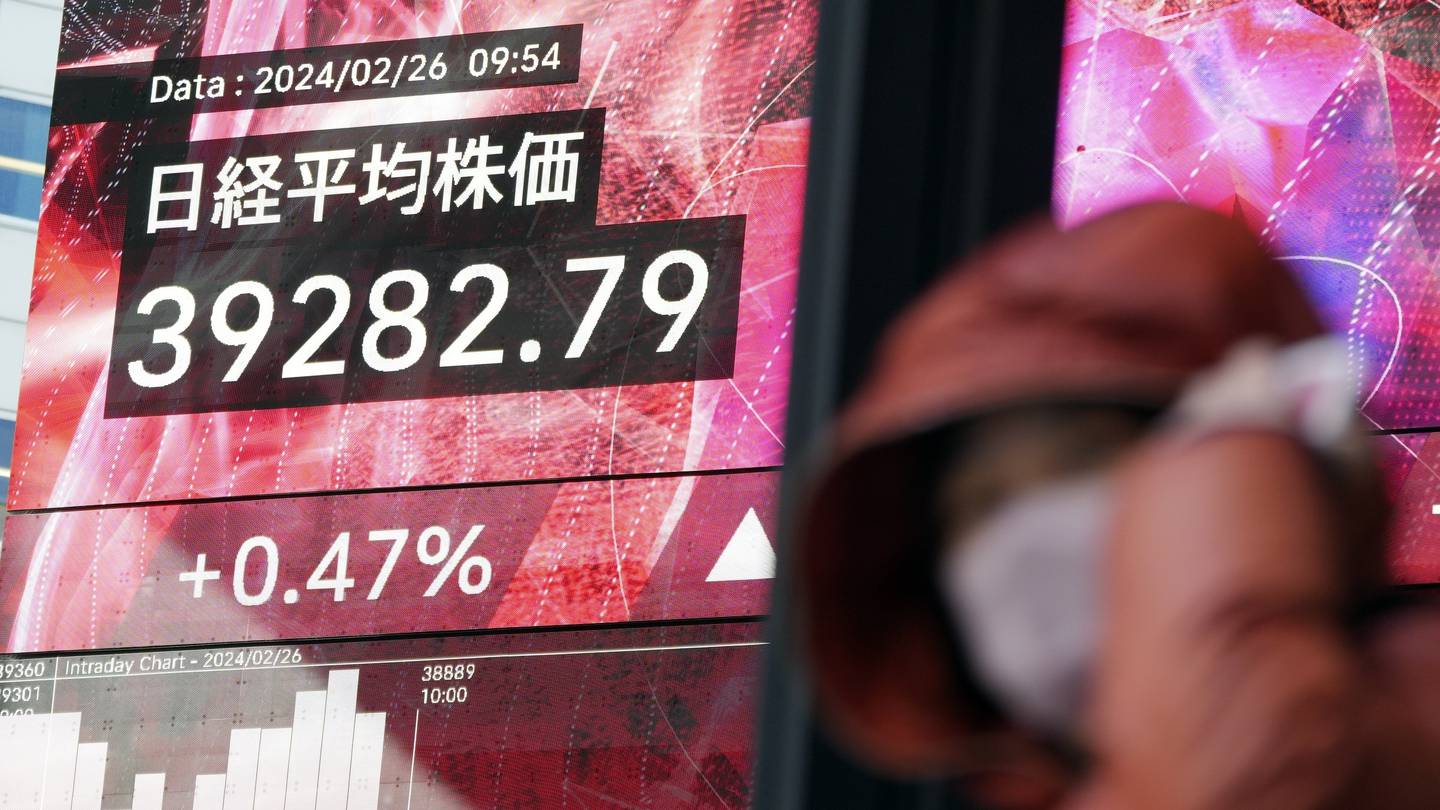 Stock market today: Asian shares mostly decline, while Tokyo again touches a record high  WSB-TV Channel 2 [Video]