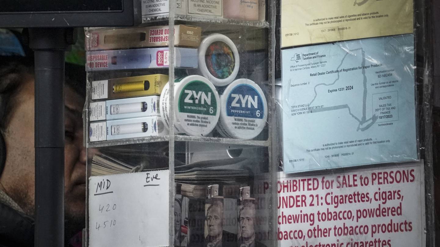 Zyn nicotine pouches are all over TikTok, sparking debate among politicians and health experts  WHIO TV 7 and WHIO Radio [Video]