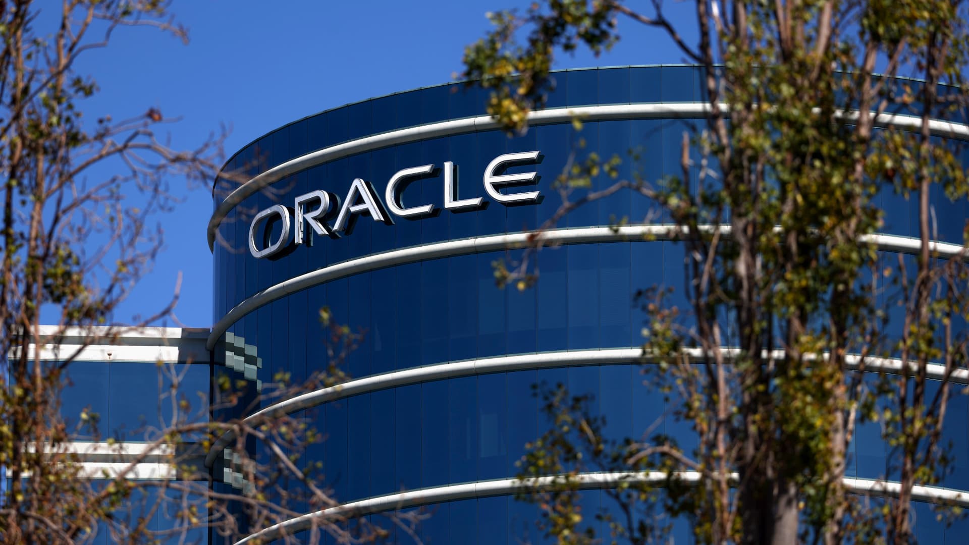 10 things to watch in the stock market Tuesday, including Oracle, Southwest [Video]