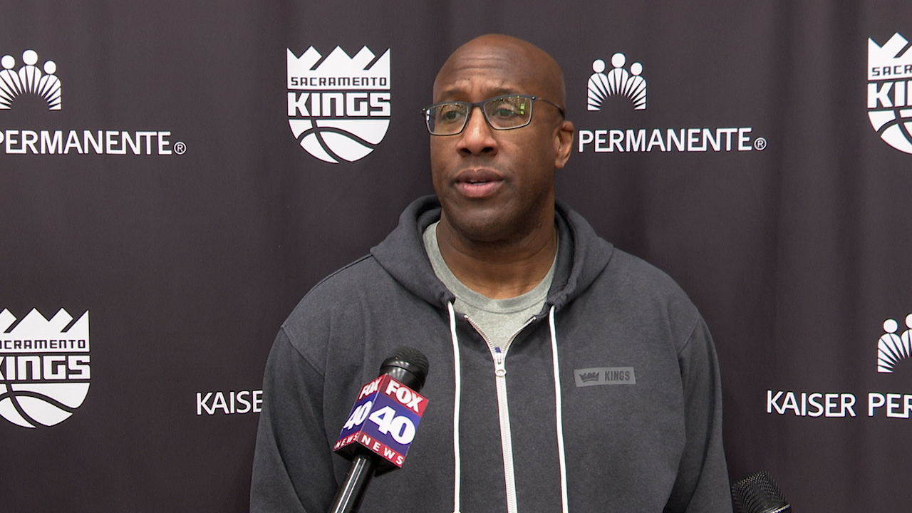 Mike Brown on his Kings trying to grow into being a physical team, 3-1 start to homestand [Video]