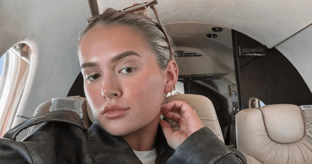 Molly-Mae Hague slated for ‘selfish’ private jet use on short solo trip [Video]