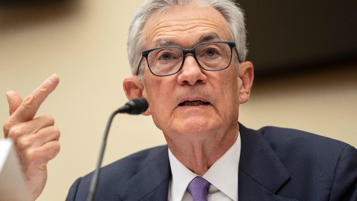 Fed leaves benchmark interest rate unchanged again [Video]