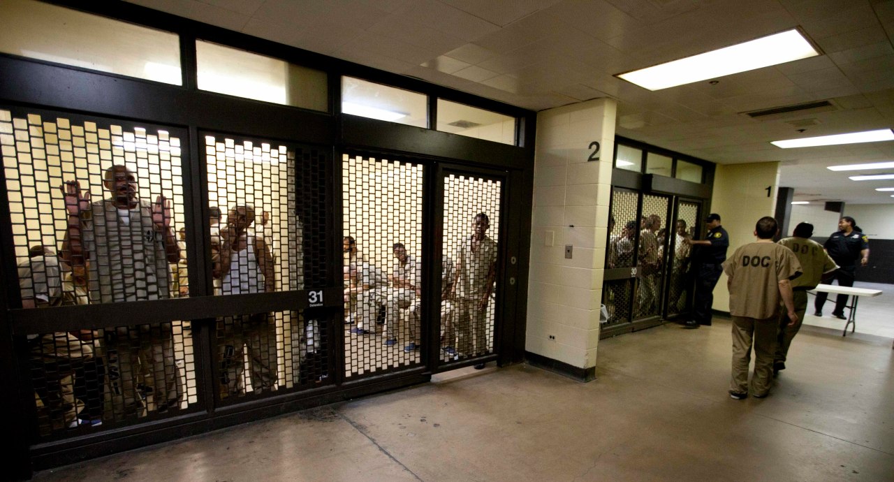 How to see current inmates at Lexington, Fayette County jail [Video]