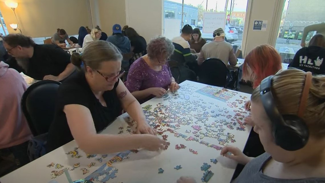 Portland puzzle maker finds success with ‘speed puzzling’ [Video]