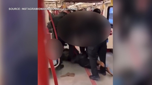 VIDEO: Toronto police arrest man on packed TTC subway train [Video]