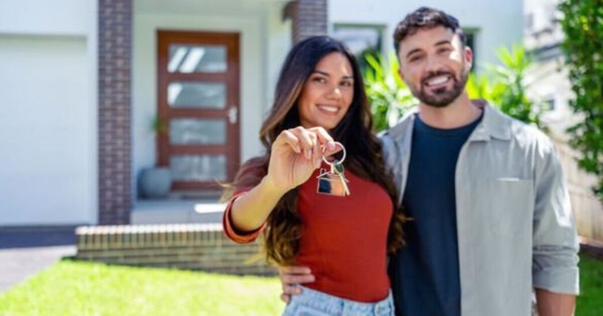 Nine questions first time home buyers should ask to save up to 20,676 | Personal Finance | Finance [Video]