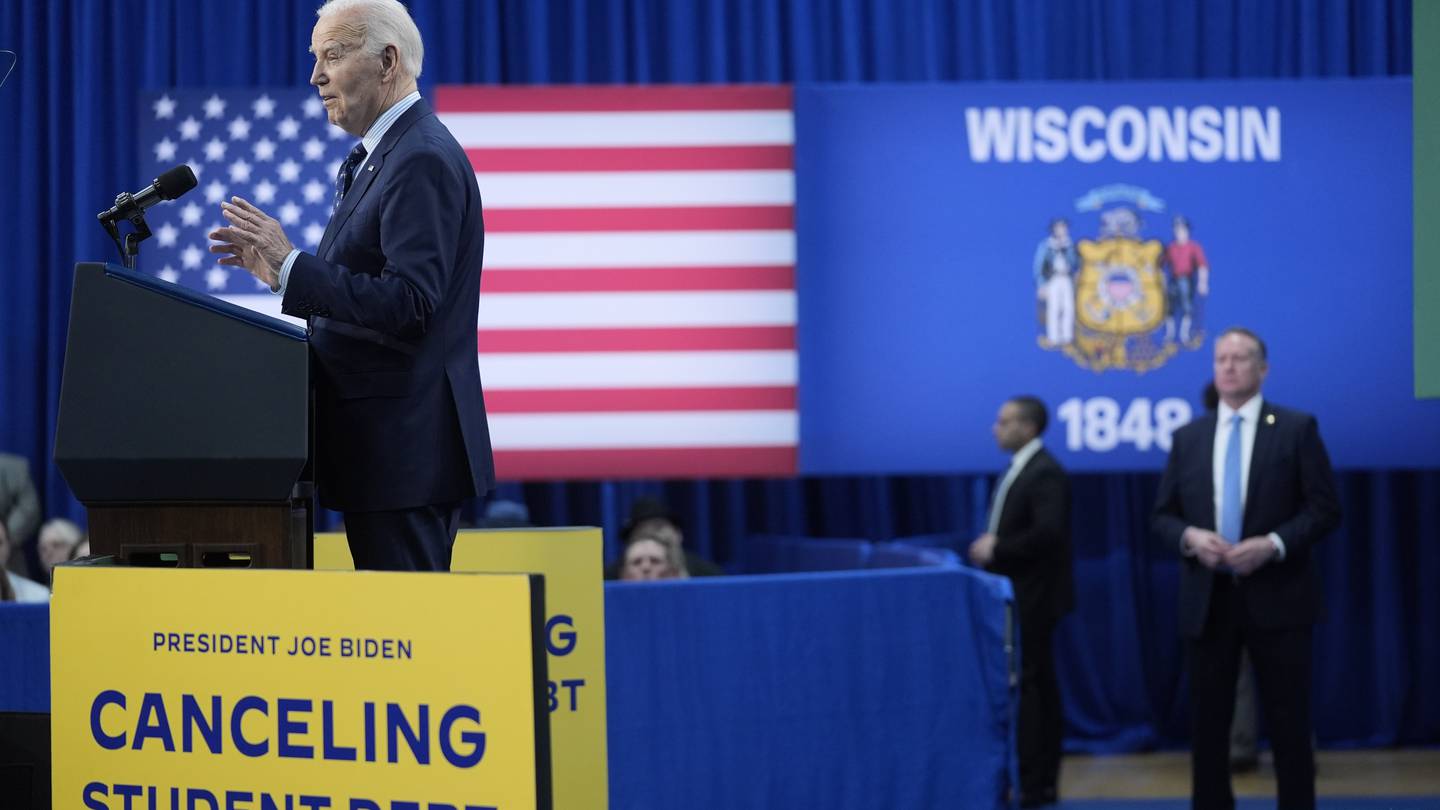 Biden promotes ‘life-changing’ student loan relief in Wisconsin as he rallies younger voters  WSB-TV Channel 2 [Video]