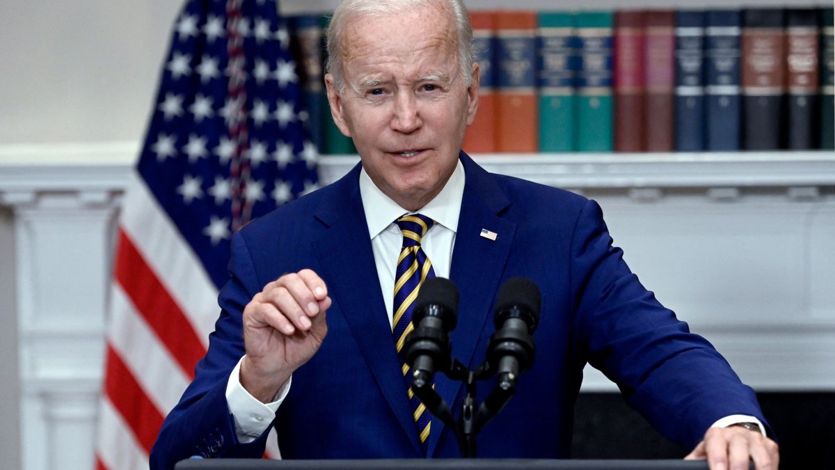 Biden cancels student debt for 276,000 borrowers  NBC10 Philadelphia [Video]