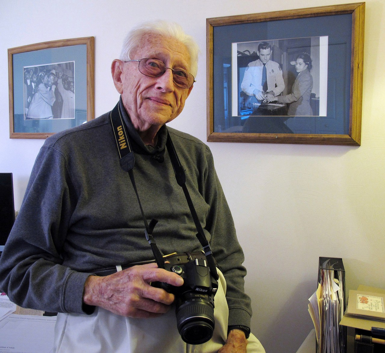 Gene Herrick, AP photographer who covered the Korean war and civil rights, dies at 97 | KLRT [Video]