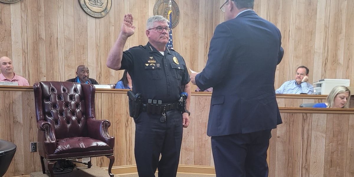 Markow sworn in as new Hartford police chief [Video]