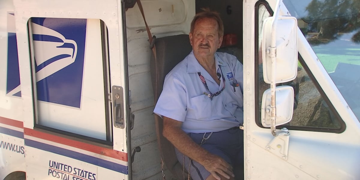 Post Office worker in Arizona retiring after 53 years [Video]