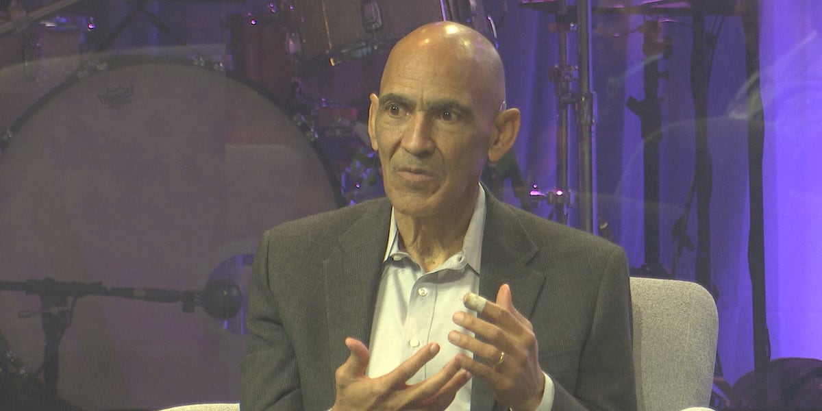 Former NFL coach Tony Dungy shares message in Sioux Falls [Video]