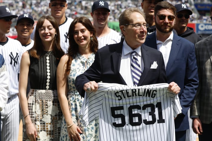 John Sterling honored by Yankees for 36 seasons and 5,631 games as radio voice [Video]