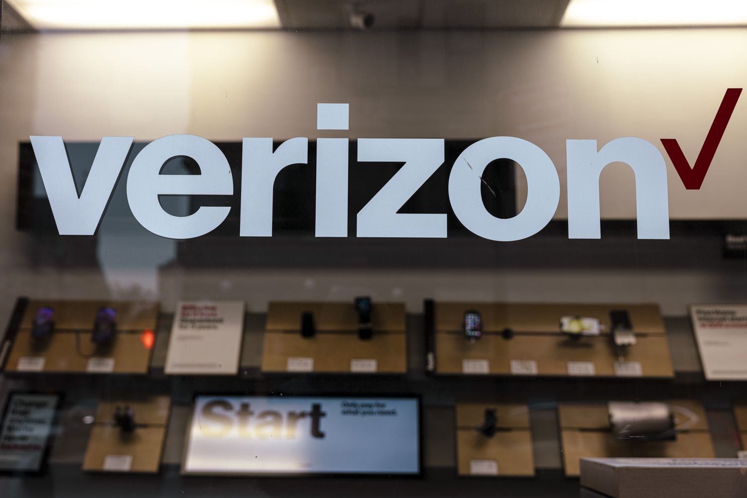 Verizon Reports Q1 Results in Line With Expectations, Affirm Guidance [Video]
