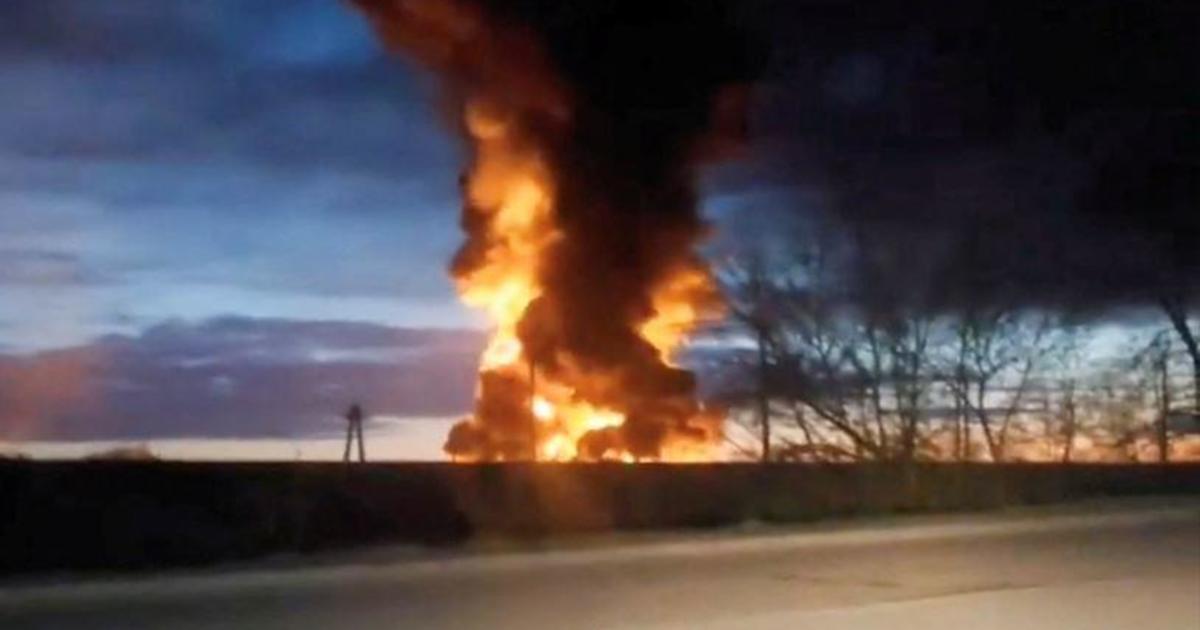 Massive fire seen as Ukraine hits Russian oil depots with a drone strike [Video]