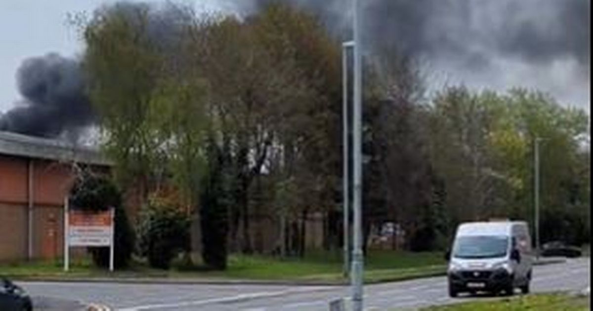 Fire breaks out in Llansamlet area of Swansea [Video]