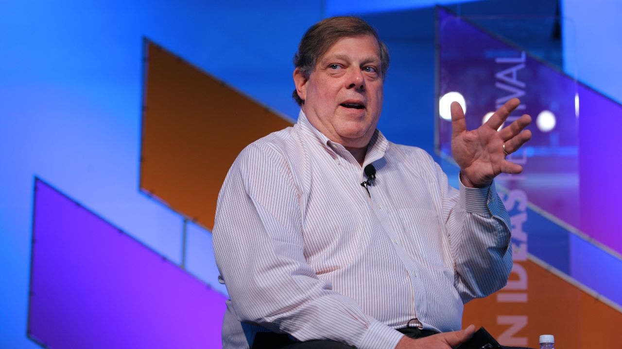 Companies should be cautious before wading into politics, Mark Penn warns [Video]