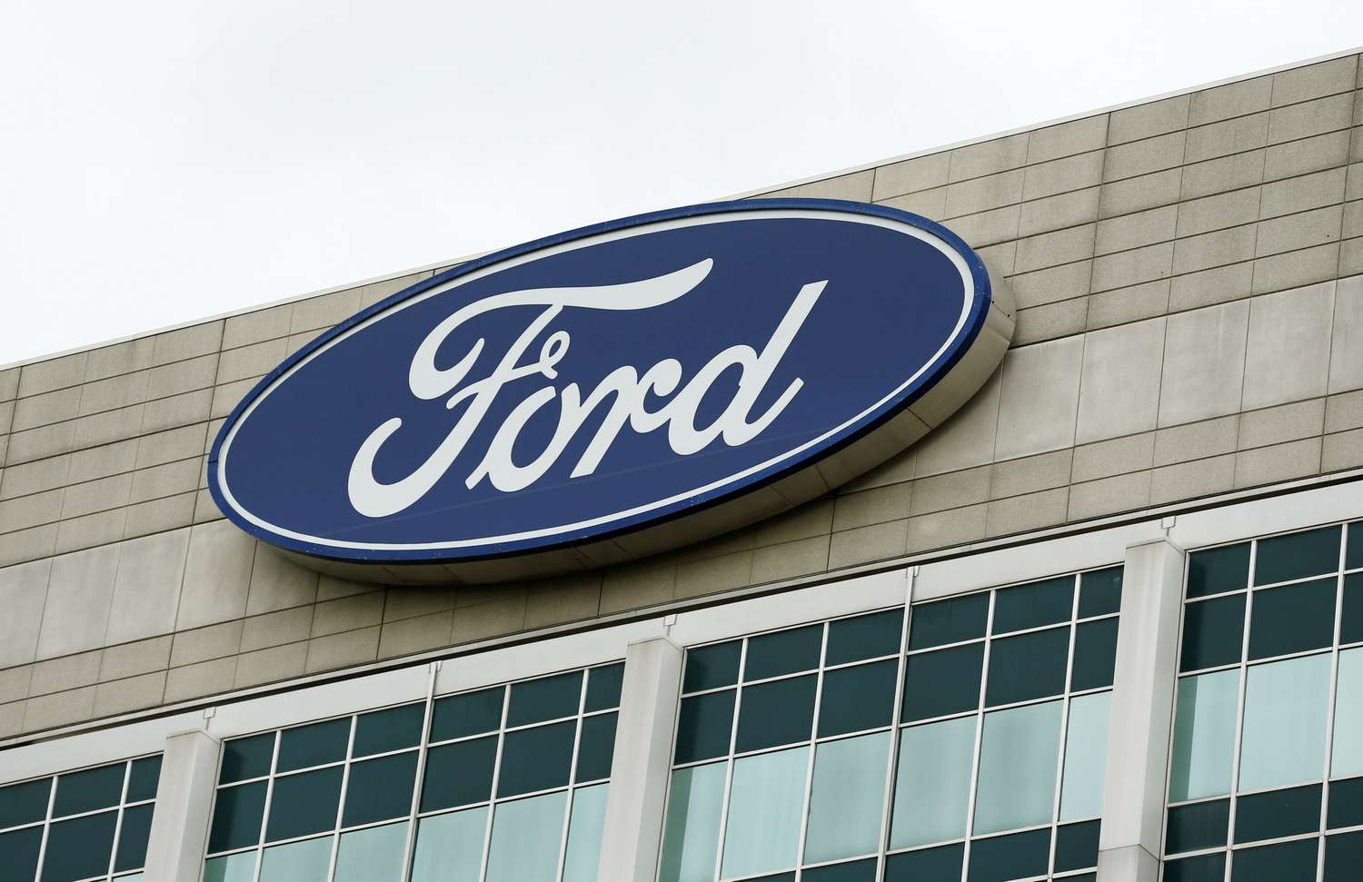 Regulators Investigating Ford for Fatal Accidents Involving Self-Driving Feature [Video]