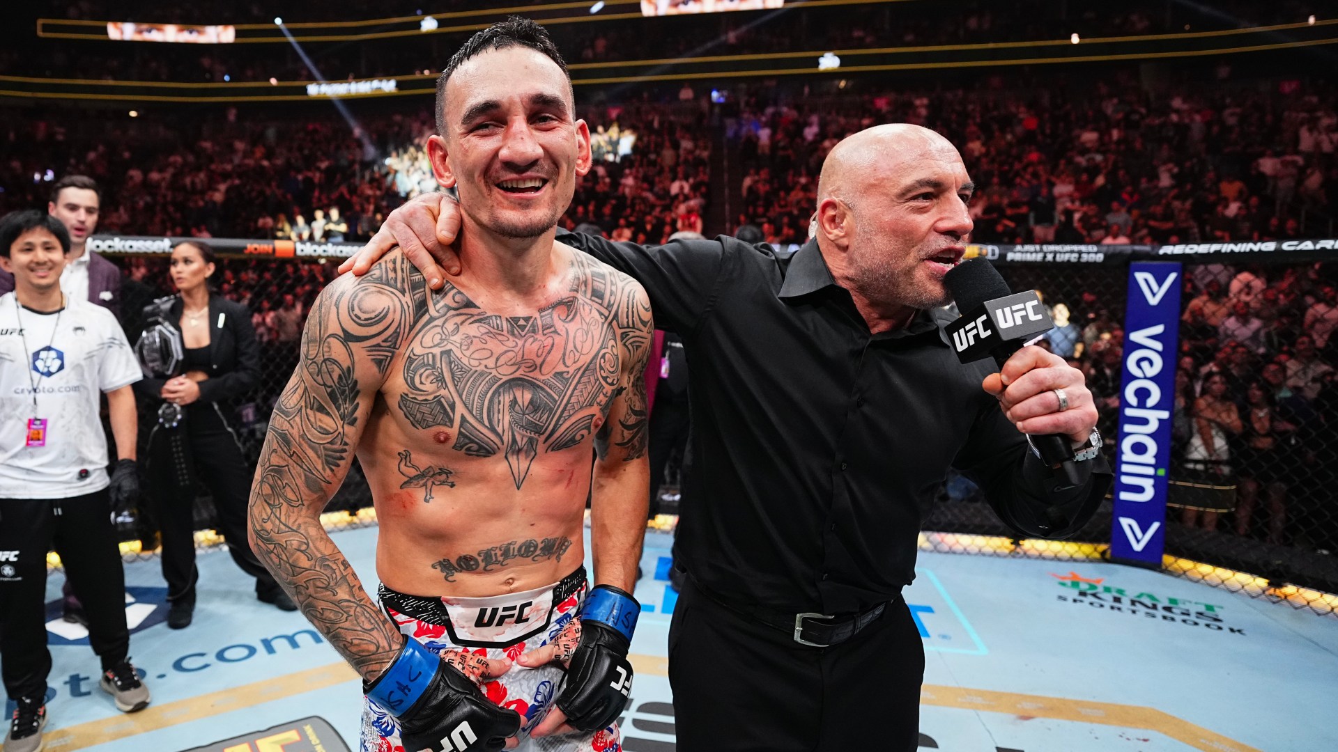 Joe Rogan suggests rule change that would revolutionise the UFC and Max Holloway loves it [Video]