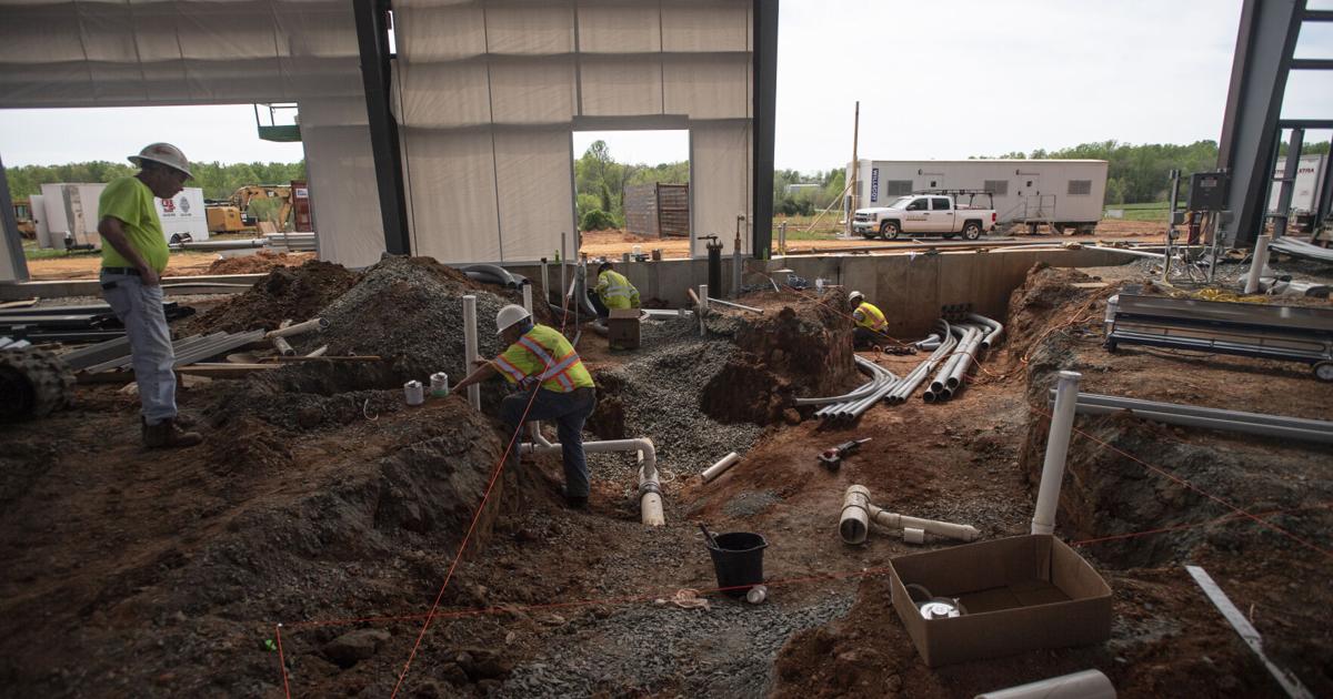 Work progresses on industrial building in Madison Heights [Video]