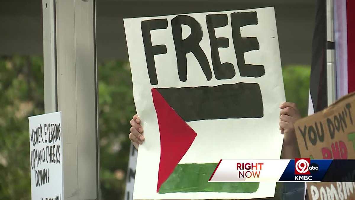 Pro-Palestinian protest movement spreads to KU [Video]