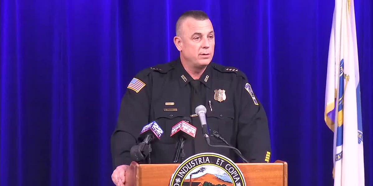 Holyoke Police Chief David Pratt announces his retirement [Video]