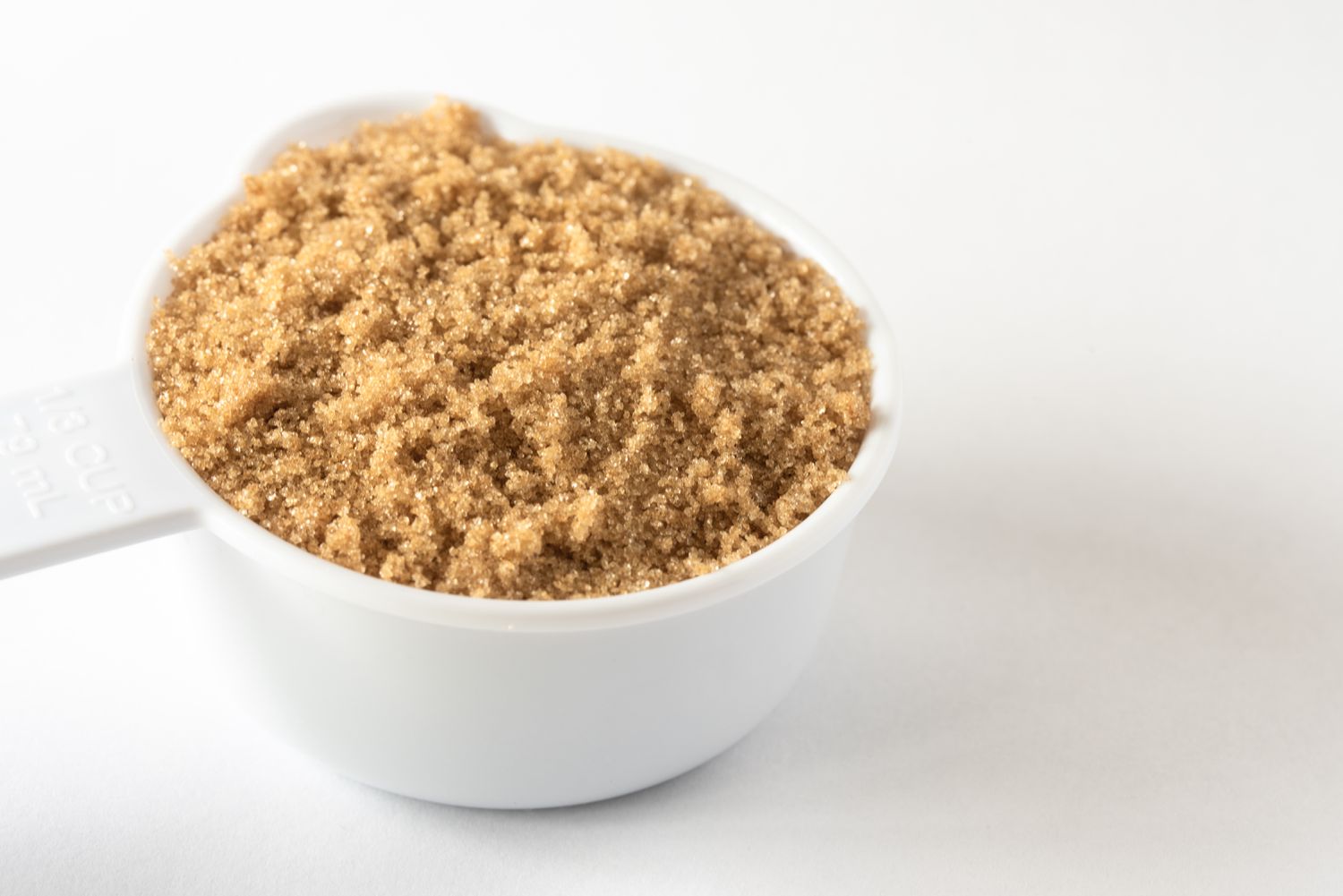 Brown Sugar vs. White Sugar: What’s the Difference? [Video]
