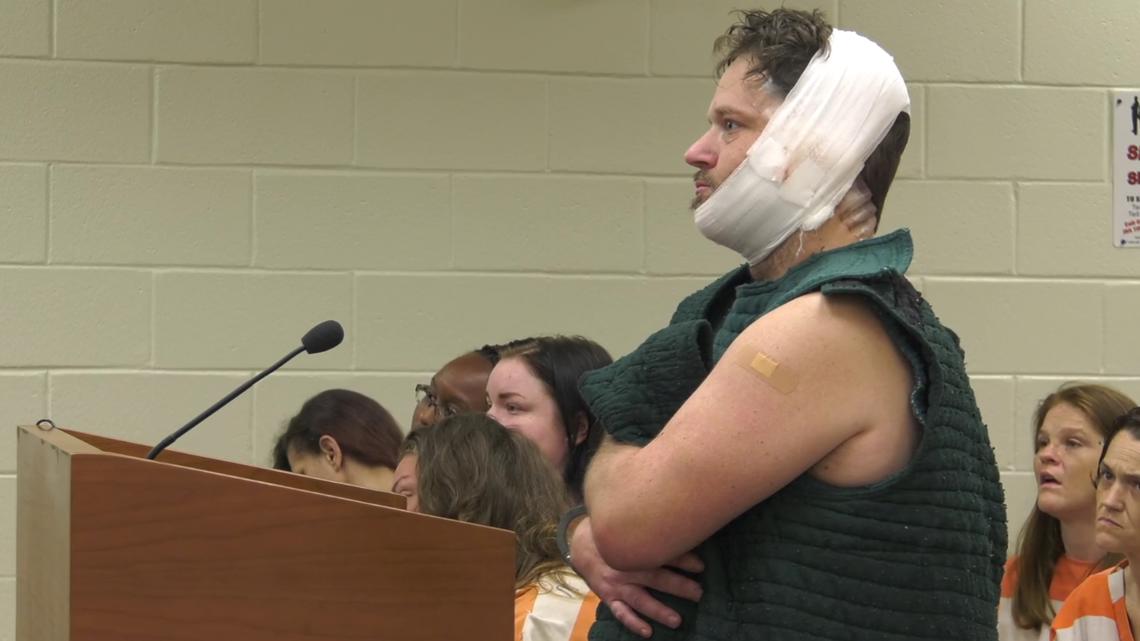Florida bus crash: No bond for driver accused of deadly collision [Video]