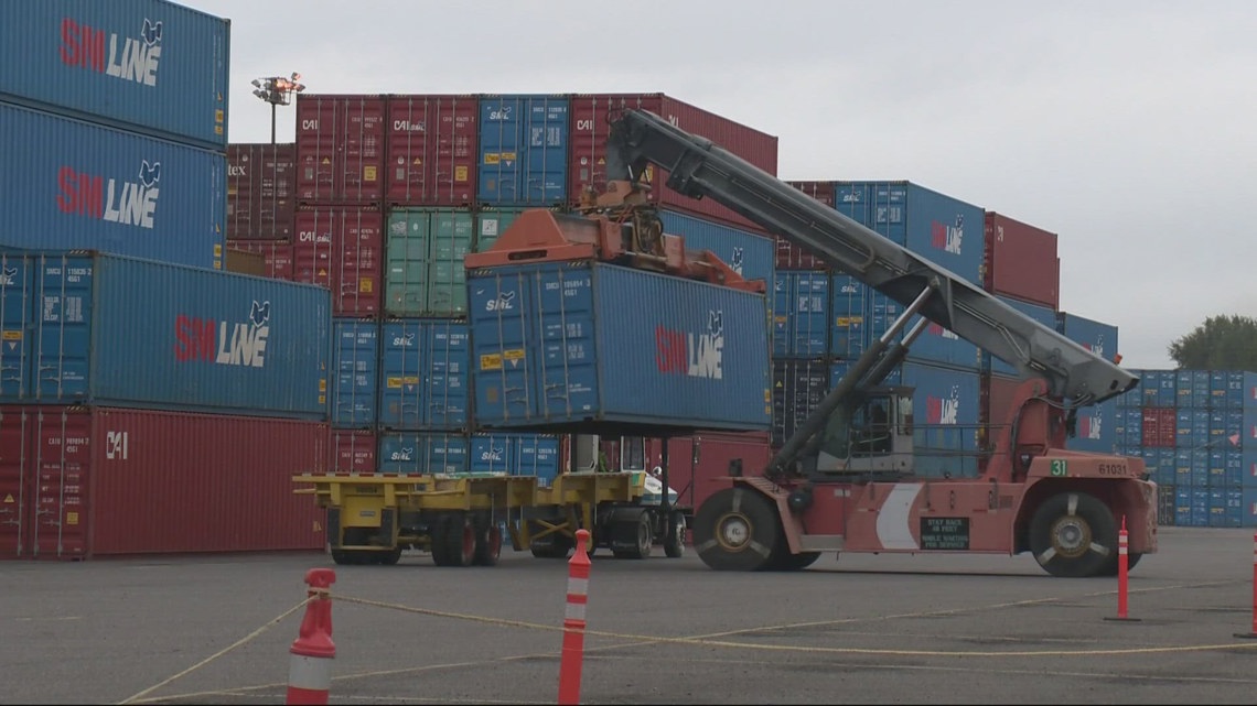 Gov. Kotek proposes investment to save container shipping [Video]