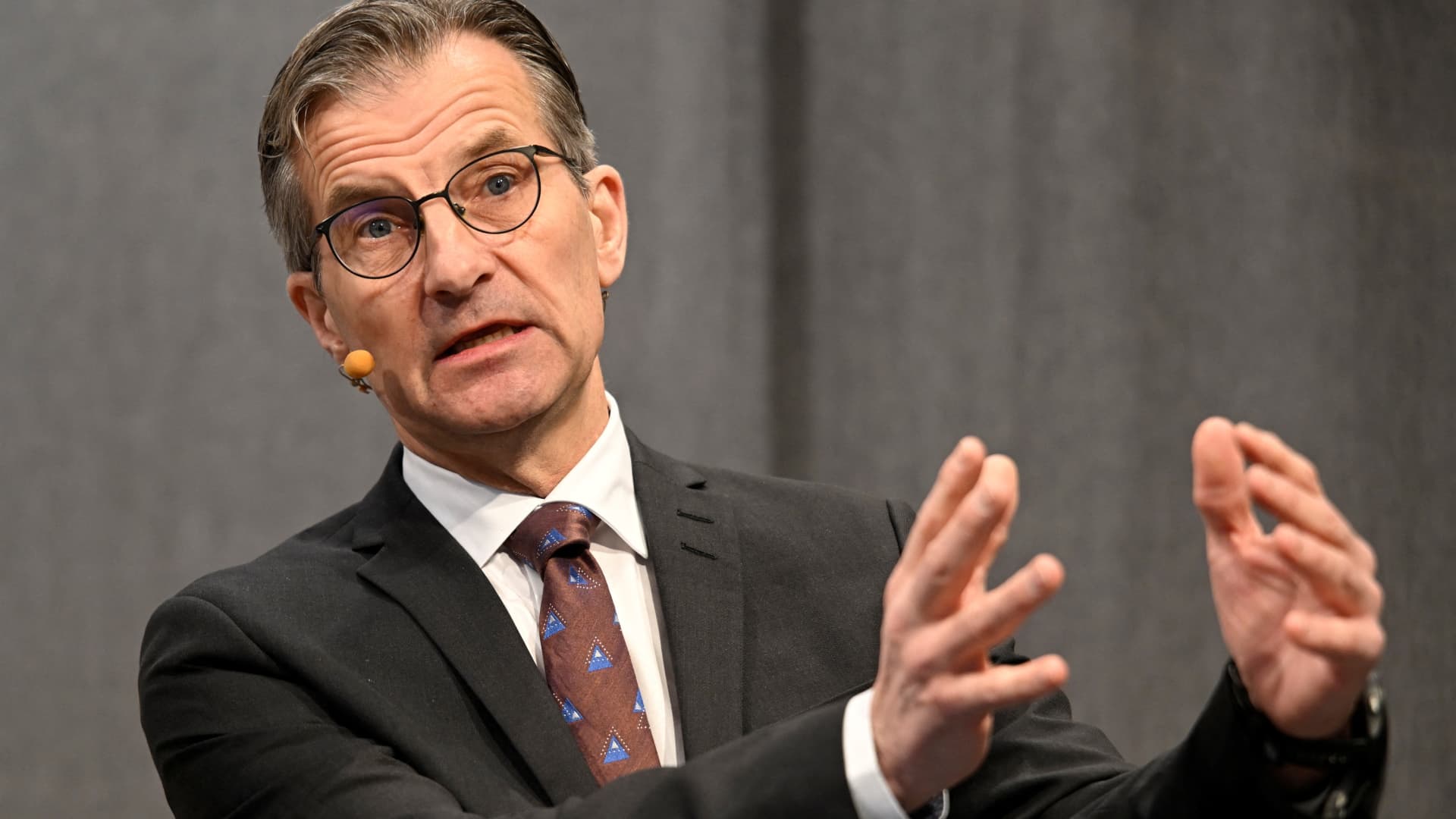 Sweden’s Riksbank forecasts 2 to 3 more interest rate cuts this year [Video]