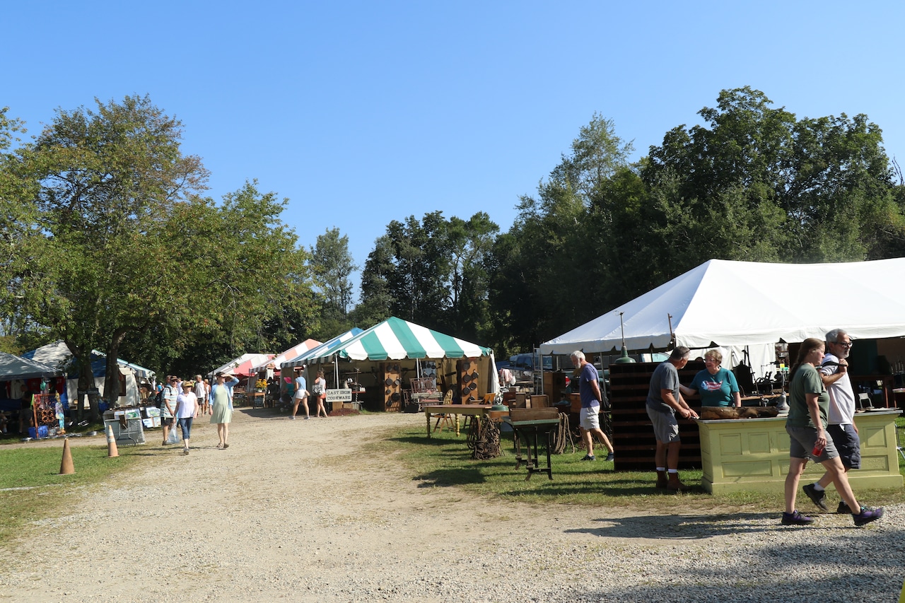 Brimfield Flea Market: Are July temps really too hot? Heres a look through the years. [Video]