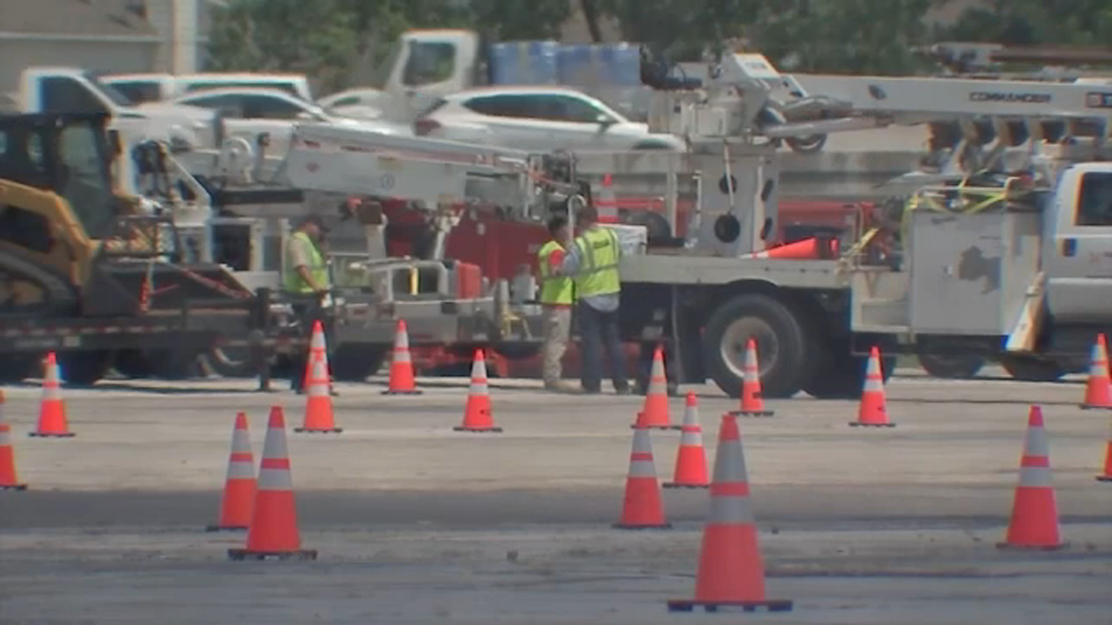 Houston power outage map: CenterPoint Energy says it expects to restore power to 80% of impacted customers by Sunday night [Video]