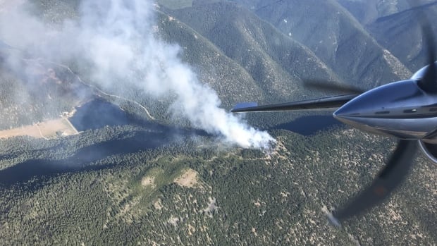 B.C. Wildfire Service says several new fires ignited by lightning [Video]