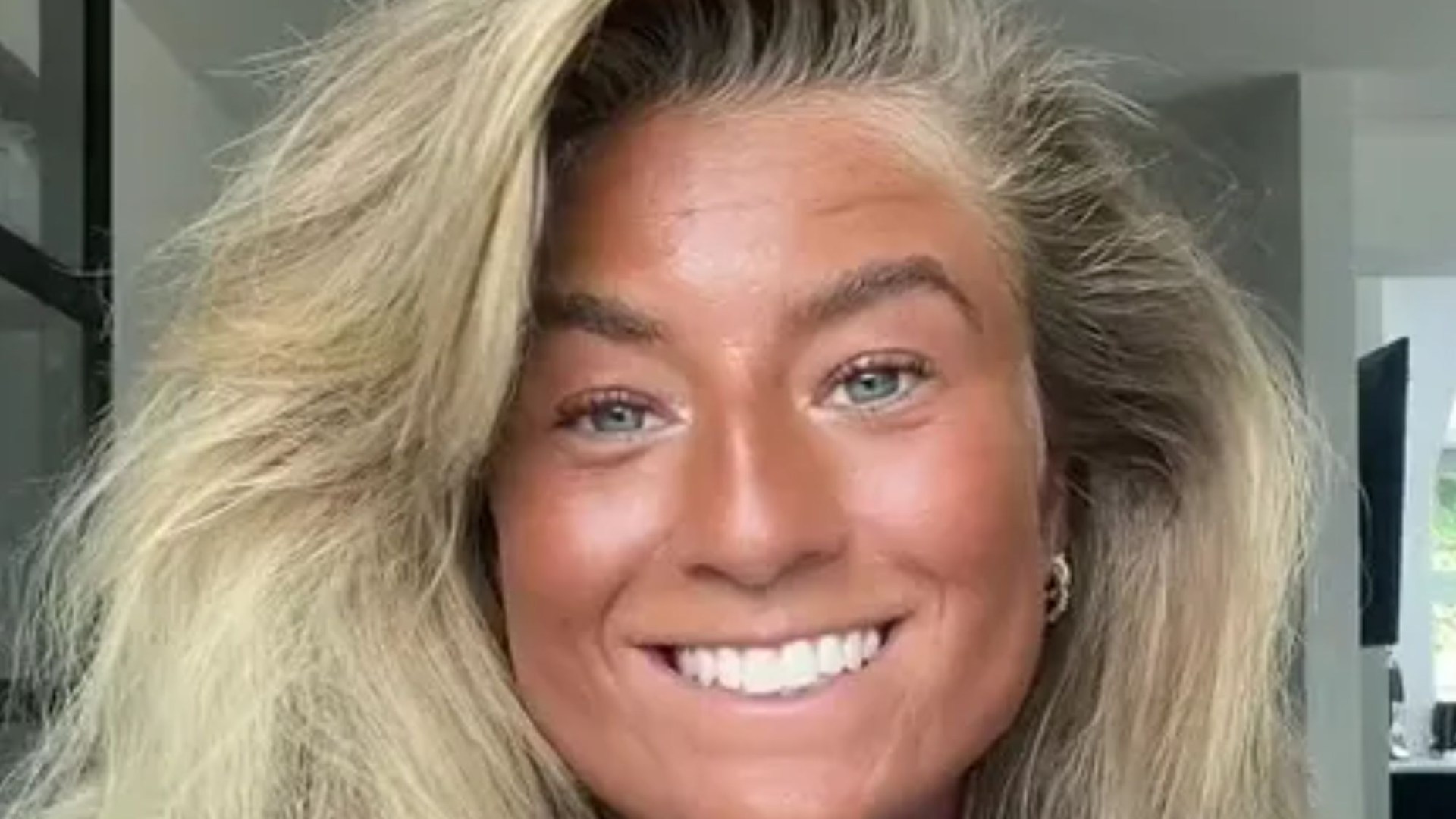 Im addicted to tanning – trolls say I look great for 53, theyre stunned by my real age [Video]