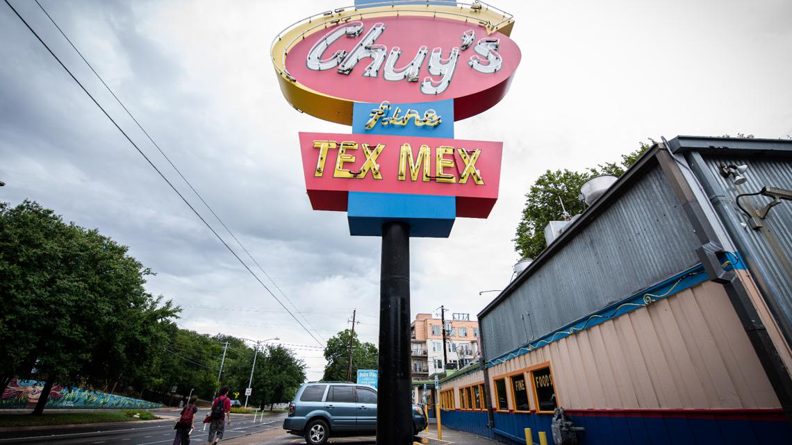 Owner of Olive Garden to purchase Chuy’s restaurants [Video]
