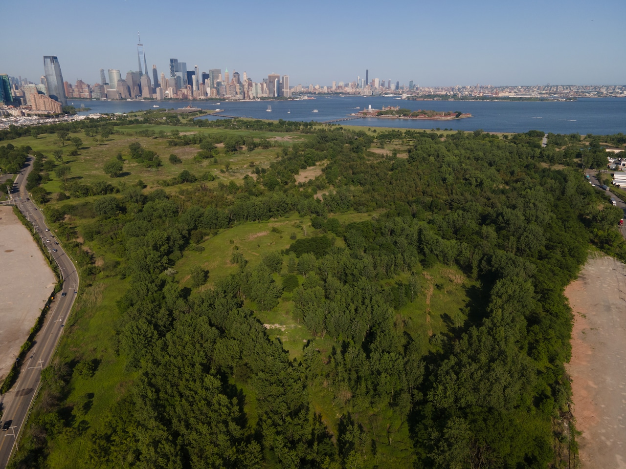 Free shuttle service inside Liberty State Park begins today [Video]