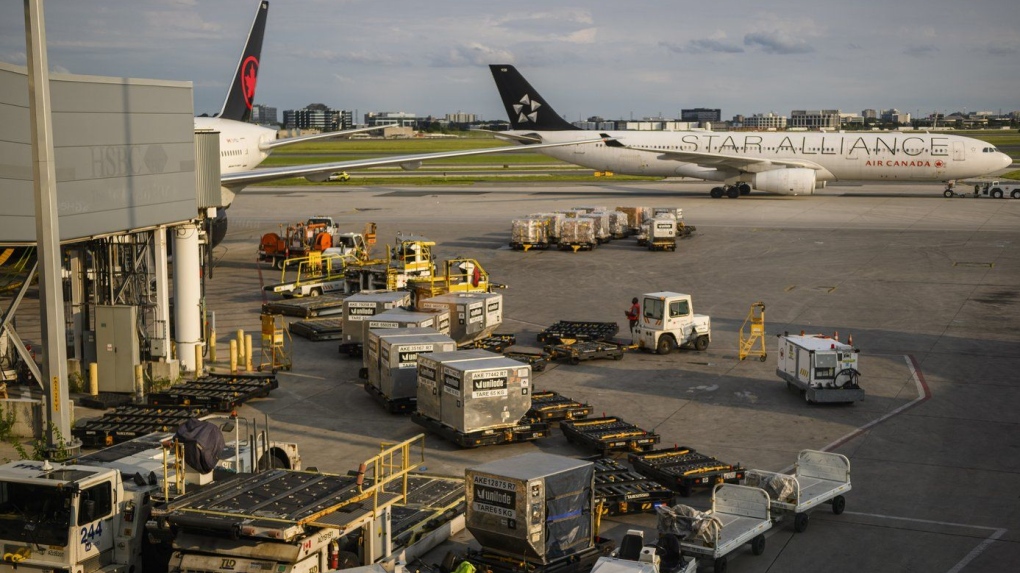 Air Canada, WestJet studied over cost, quality concerns [Video]