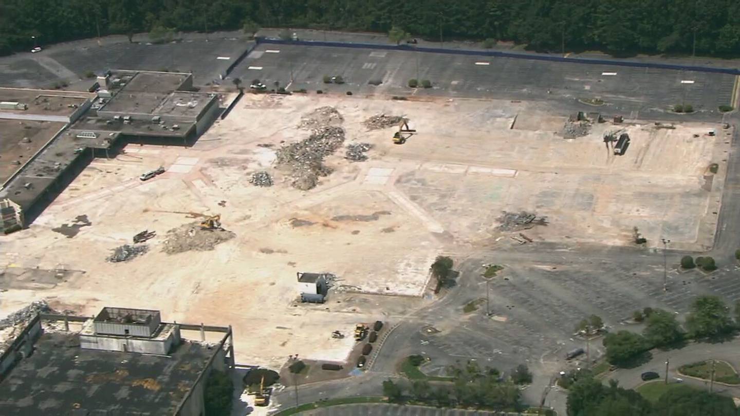 BIRDS EYE VIEW: Major metro Atlanta mall is almost gone  WSB-TV Channel 2 [Video]