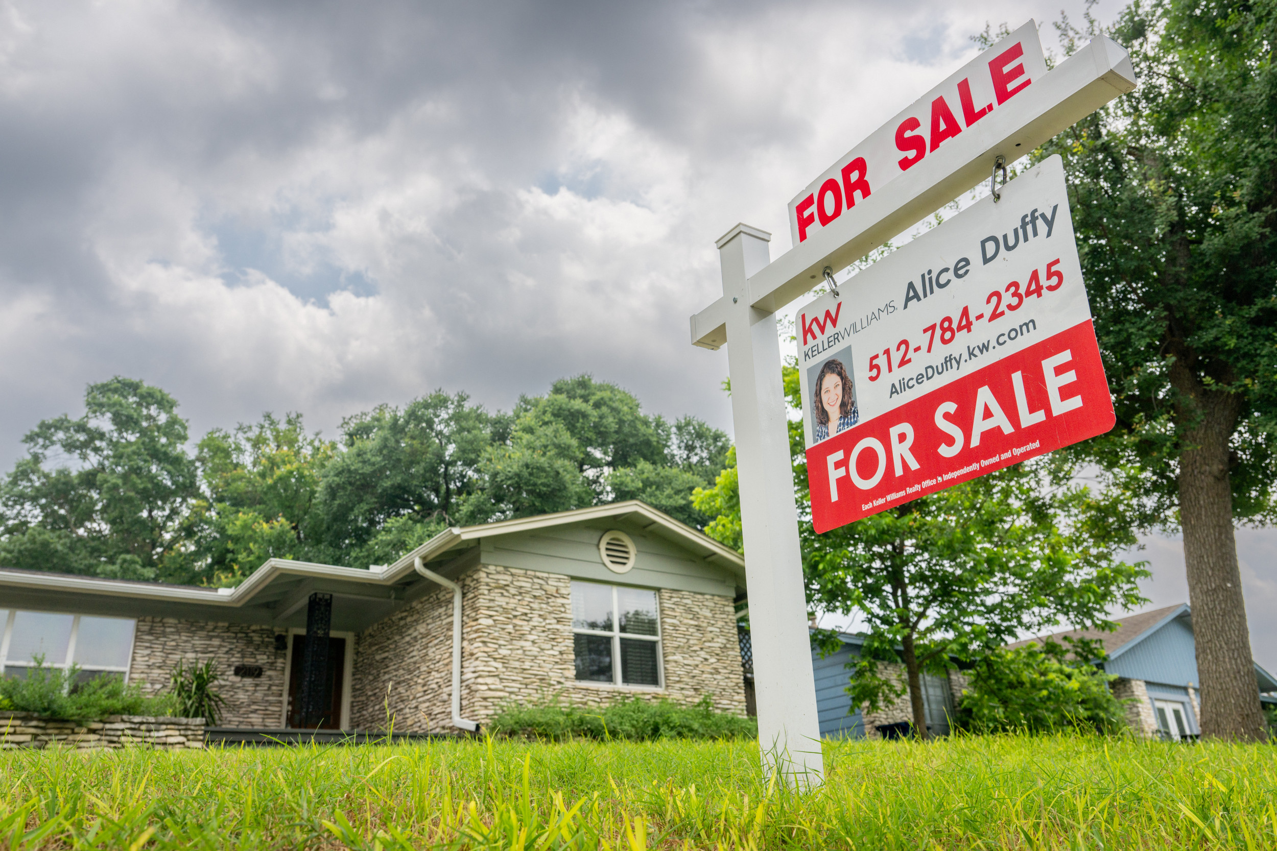 Austin Housing Market ‘Distress’ Sees Prices Slashed by Over 30 Percent [Video]