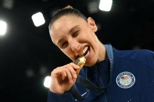 USA icon Taurasi bows out of Olympic basketball with sixth gold [Video]