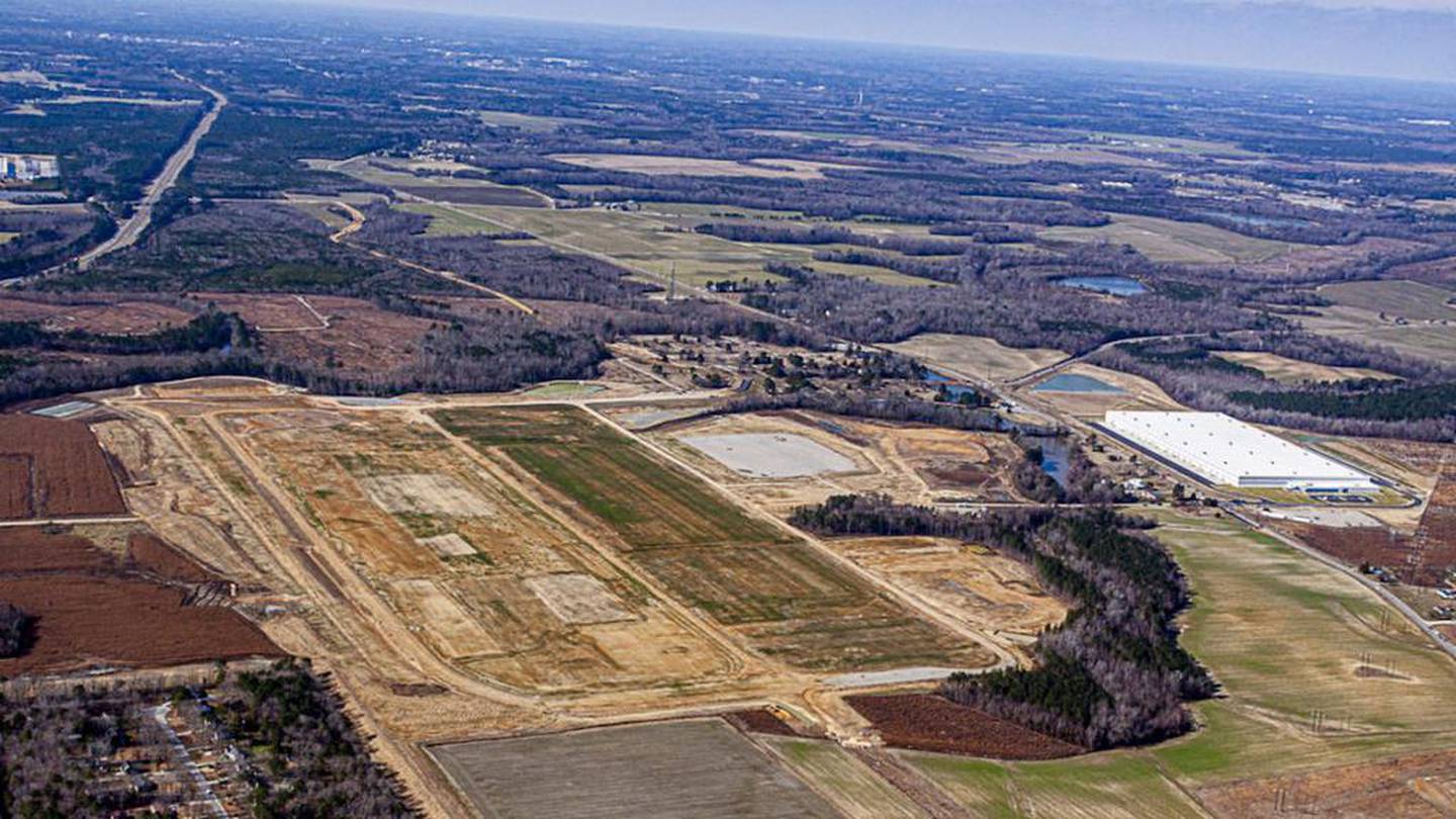 Battery maker to build 1,000-job factory in North Carolina  WSOC TV [Video]