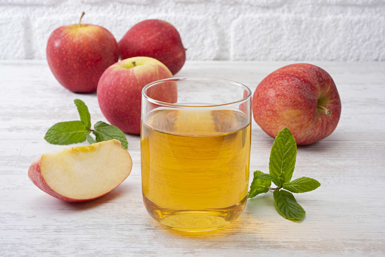 Apple Juice Sold in 27 States Recalled Due to Arsenic Contamination [Video]