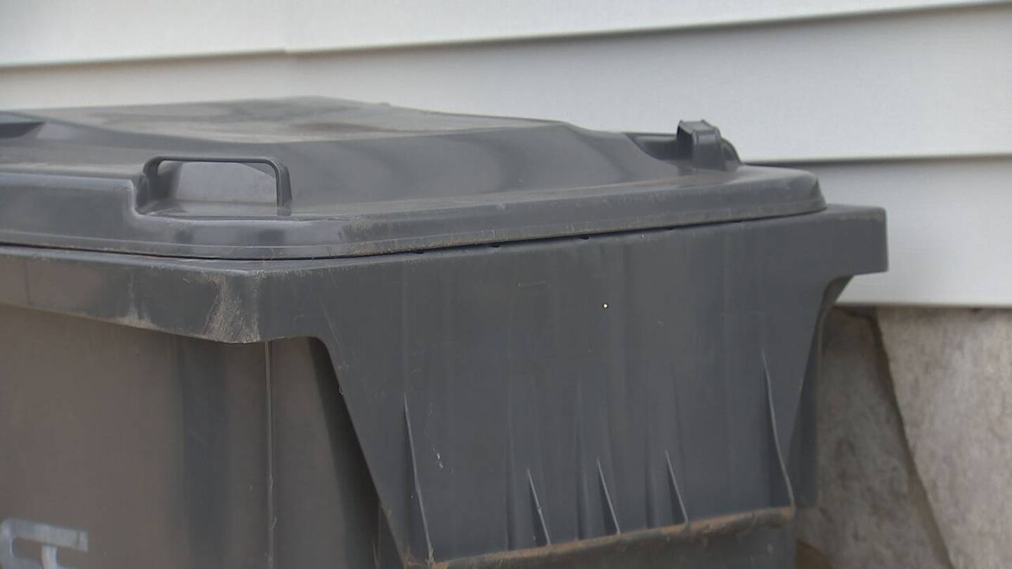 Some say issues with trash service persist even after switching companies  WSOC TV [Video]