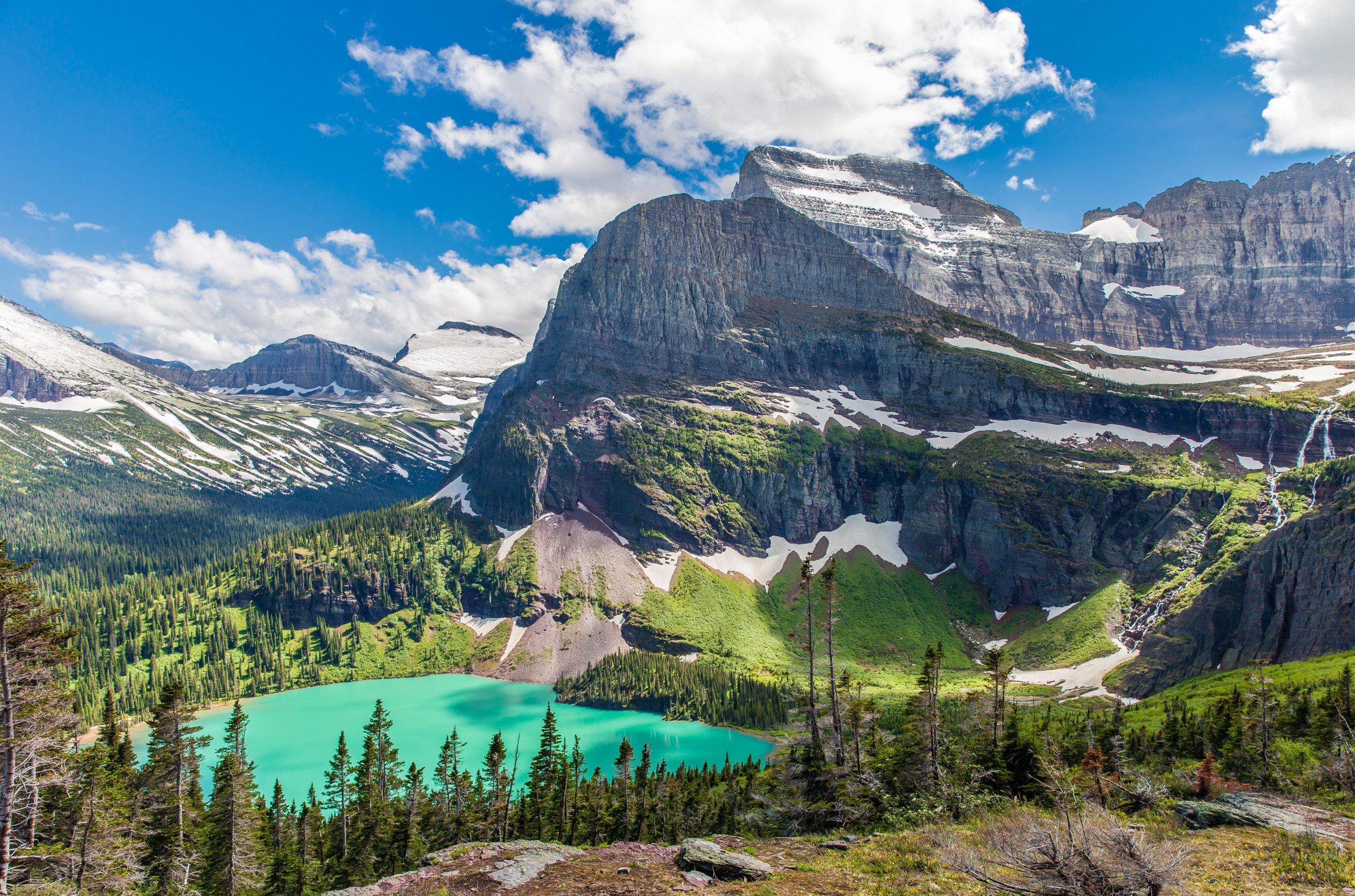 Video Shows Summer Snowfall Amid Winter Weather Advisory [Video]