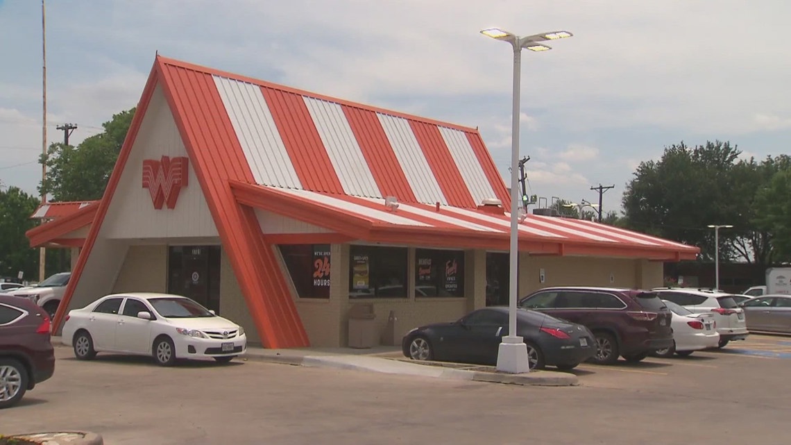 Whataburger CEO to retire; replacement is a former Starbucks and McDonald’s exec [Video]