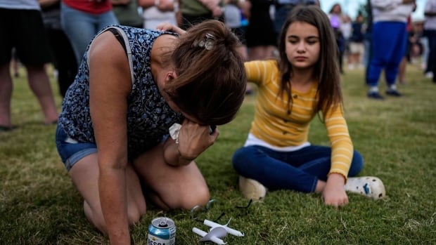 Father of teen suspect in deadly U.S. school shooting arrested, facing multiple charges [Video]