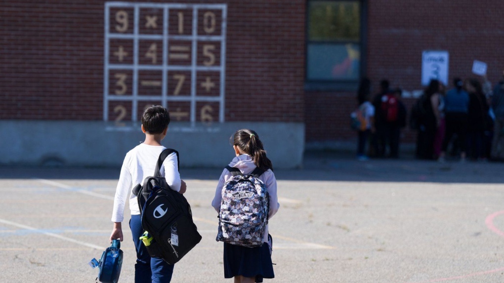 Back-to-school online safety tips from Manitoba RCMP [Video]