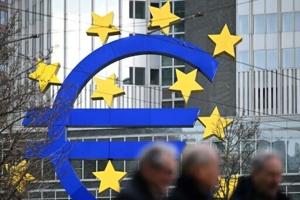 Eurozone second-quarter economic growth revised down [Video]