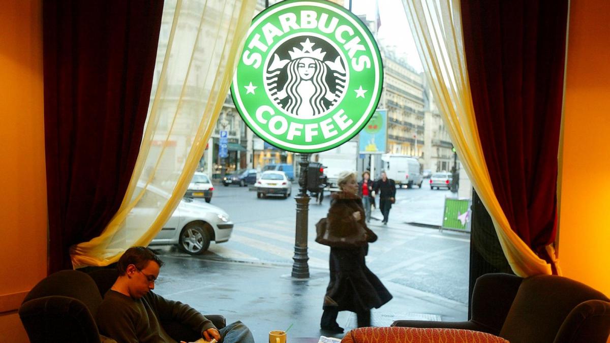 4 changes coming to Starbucks under new CEO: Comfy seating, community spaces and more [Video]